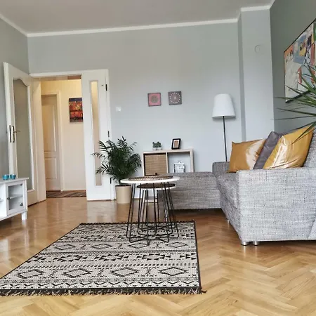 Srna Apartment *